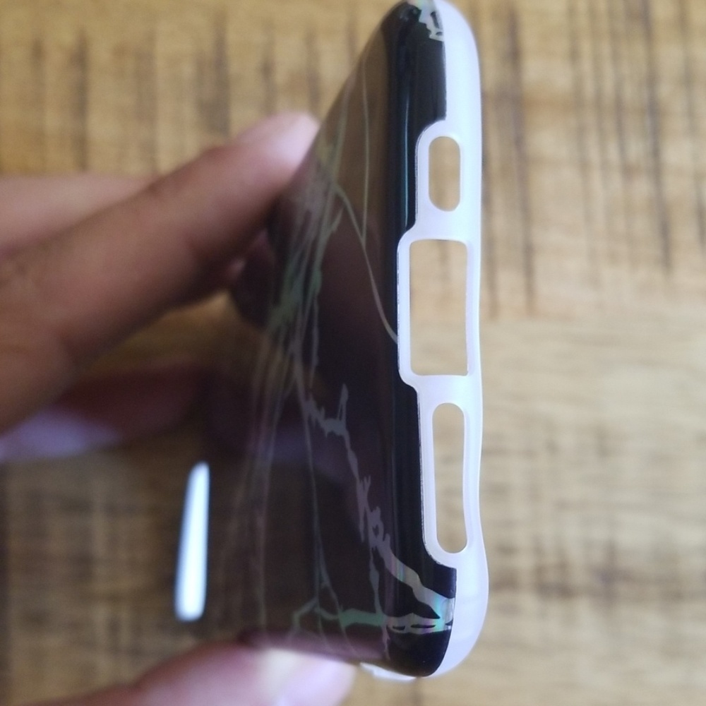 iPhone 11 Pro marble design - Picture 4 of 5